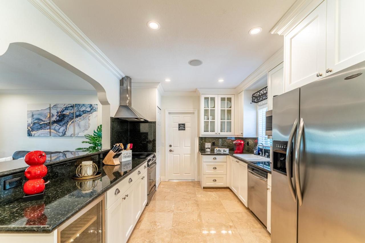The Garden View 2-Bedroom Home Heated Pool 포트 로더데일 외부 사진