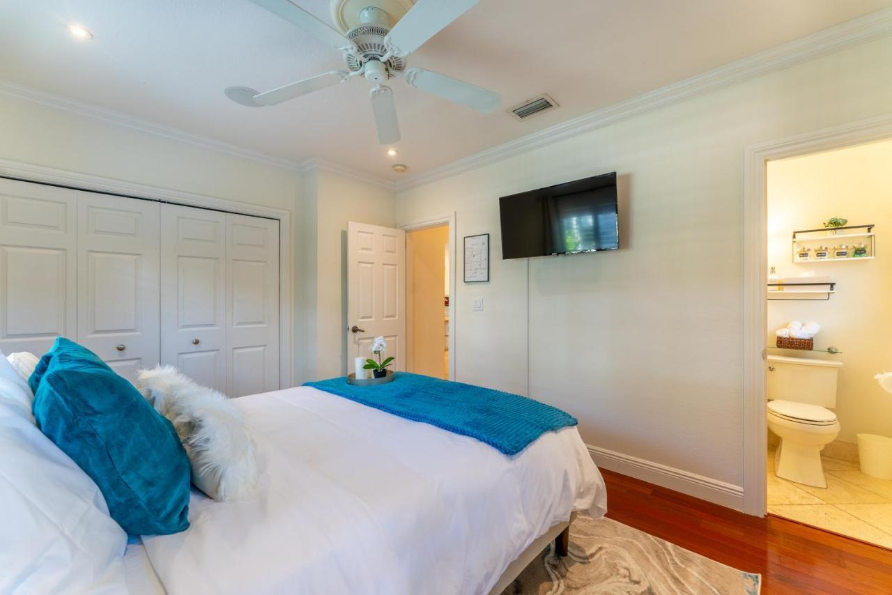 The Garden View 2-Bedroom Home Heated Pool 포트 로더데일 외부 사진